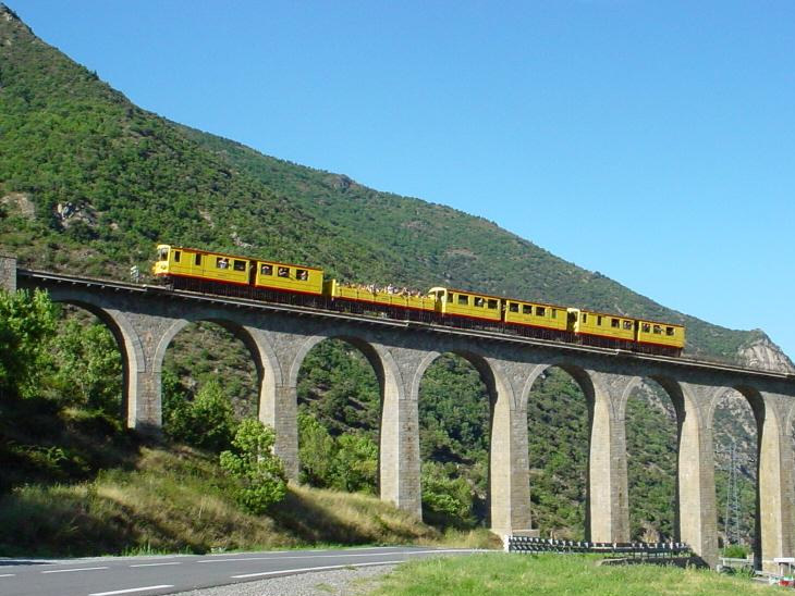 Train jaune